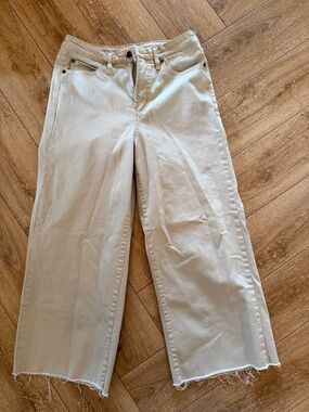 Oat New York Wide-Leg Jeans in Light Beige